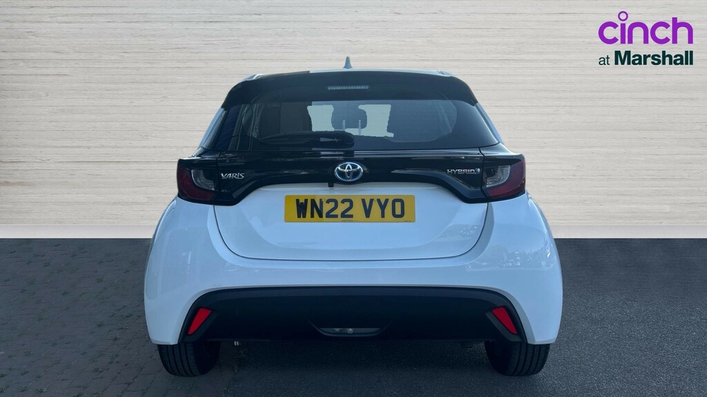 Toyota Yaris Yaris 1.5 Hybrid Icon Cvt WN22VYO White #4