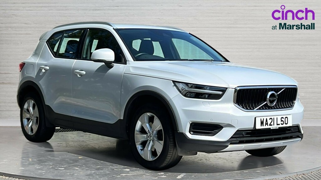 Volvo XC40 Xc40 2.0 B4p Momentum WA21LSO Silver