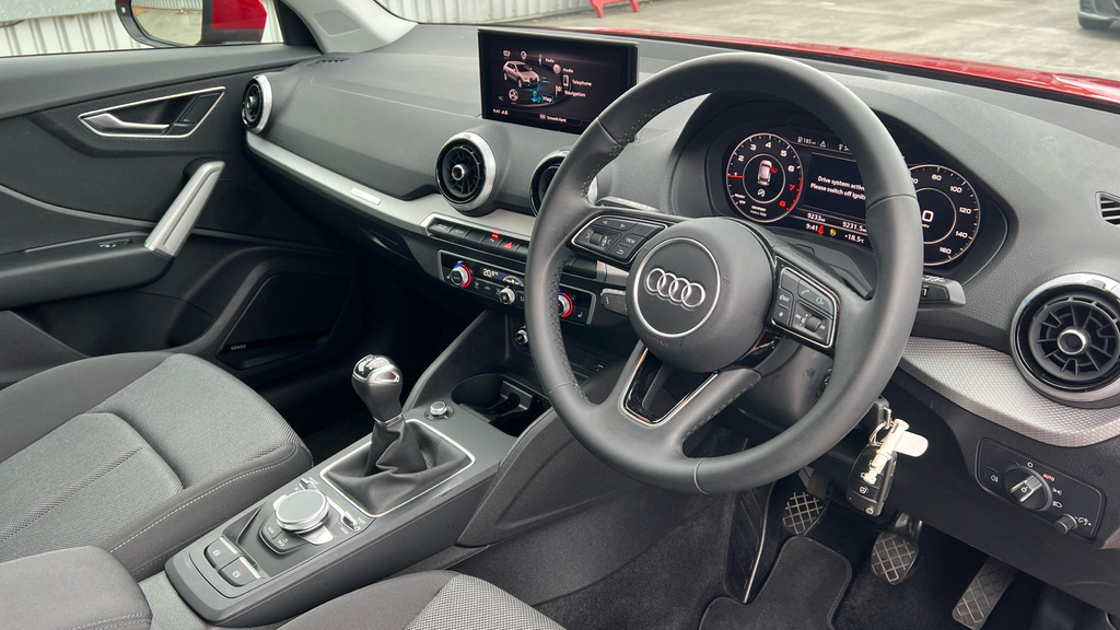 Audi Q2 Q2 35 Tfsi Sport Red #6