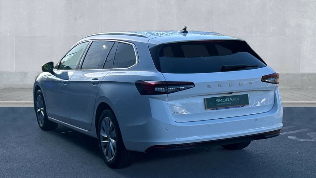 Skoda Superb Superb 2.0 Tdi Se Technology Dsg White #3