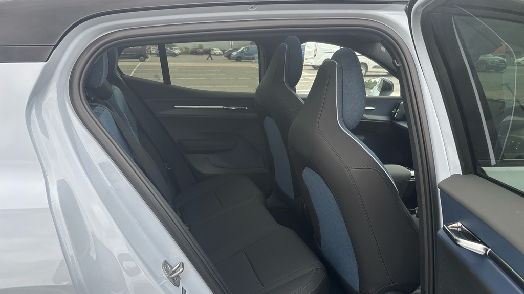 Volvo EX30 Volvo Ex30 Estate 200Kw P5 Long Range Ultra 69Kwh Blue #6