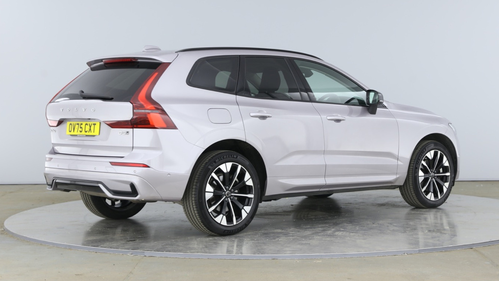 Volvo XC60 Xc60 2.0 B5p Plus Dark Awd Geartronic Silver #3