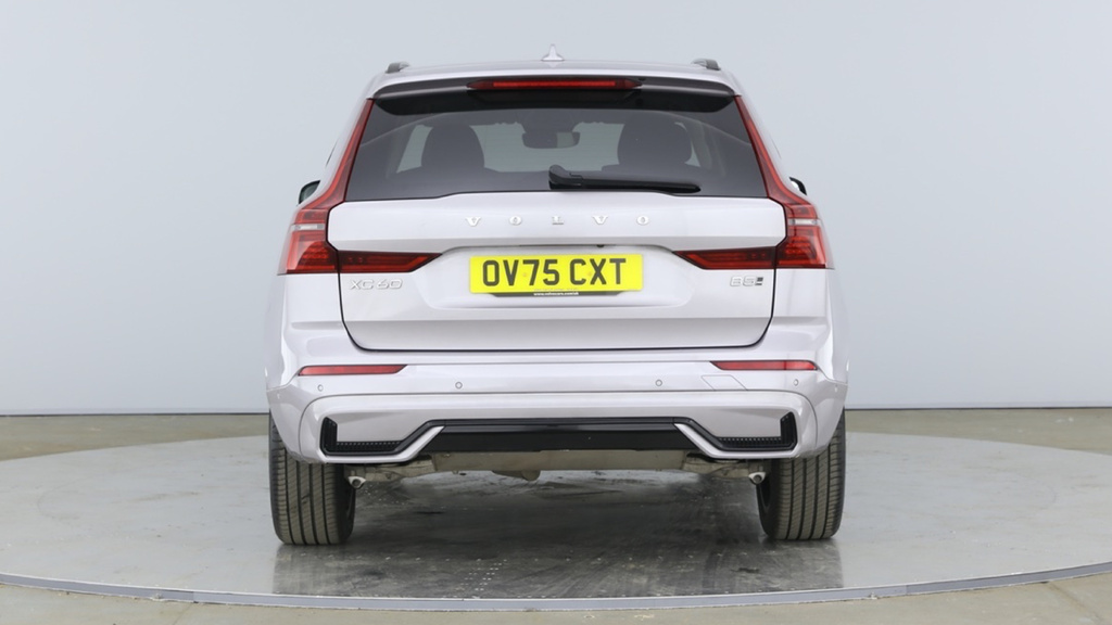 Volvo XC60 Xc60 2.0 B5p Plus Dark Awd Geartronic Silver #4