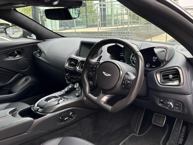 Aston Martin Vantage Vantage 2dr Black #3