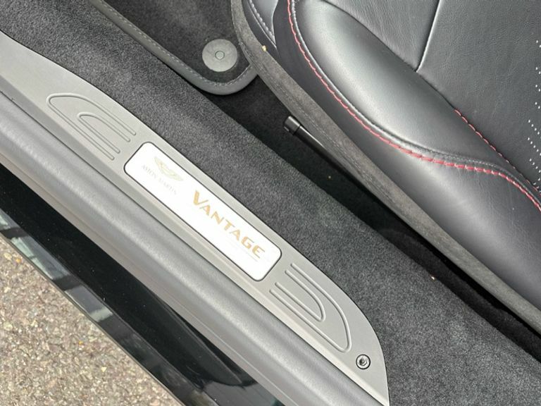Aston Martin Vantage 4.0L V8 Coupe Grey #39