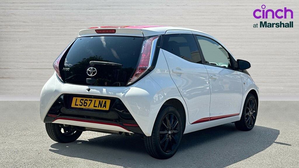 Toyota Aygo Aygo 1.0 Vvt-i X-press White #3