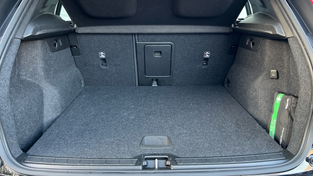 Volvo XC40 Momentum, T3 Black #13