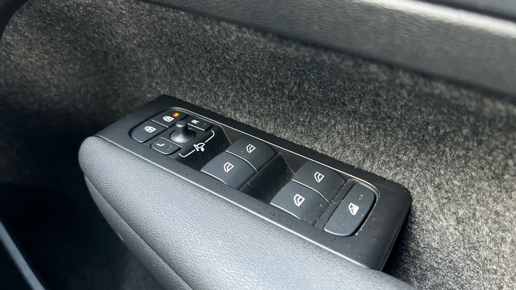Volvo XC40 Momentum, T3 Black #28