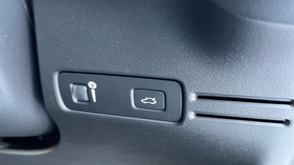 Volvo XC40 Momentum, T3 Black #39