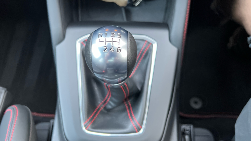Ford Kuga 2.5 Phev St-line Cvt Silver #27