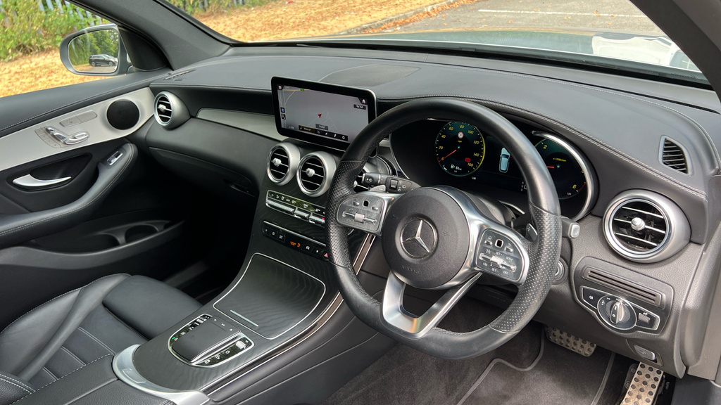 Mercedes-Benz GLC Class Glc 300D 4Matic Amg Line Premium 9G-tronic Silver #3