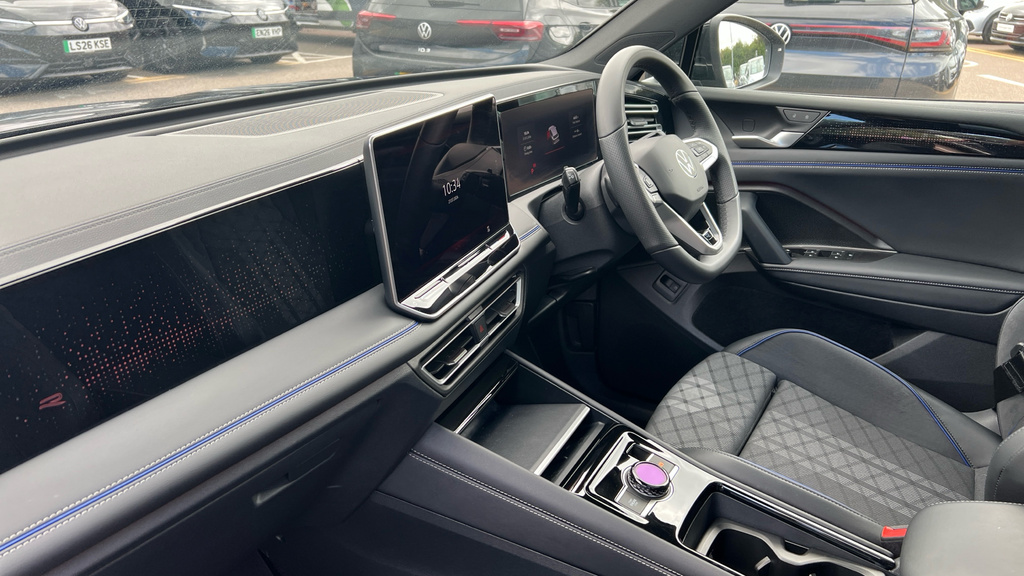 Volkswagen Tiguan Tiguan 1.5 Tsi 272 Ehybrid R-line Dsg DA75ZLO Black #2