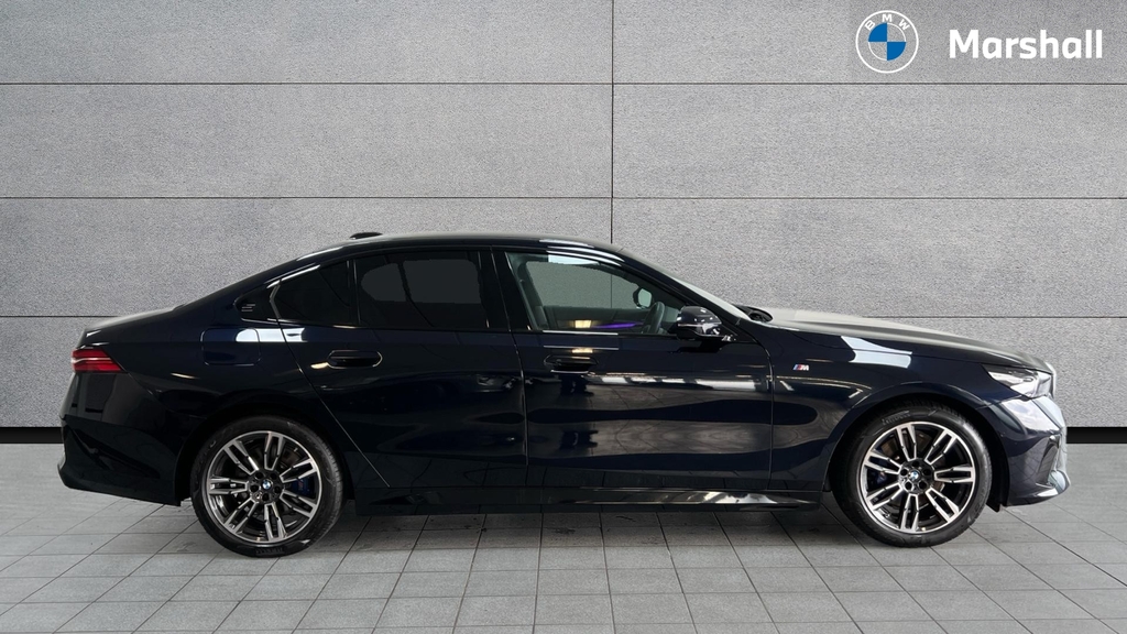 BMW 5 Series 5 Series 520I M Sport Black #3