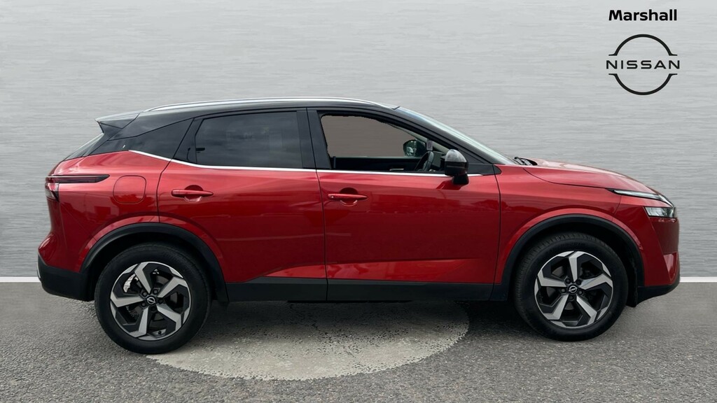 Nissan Qashqai Qashqai 1.3 Dig-t Mh 158 N-connecta Xtronic HD23BBE Red #3
