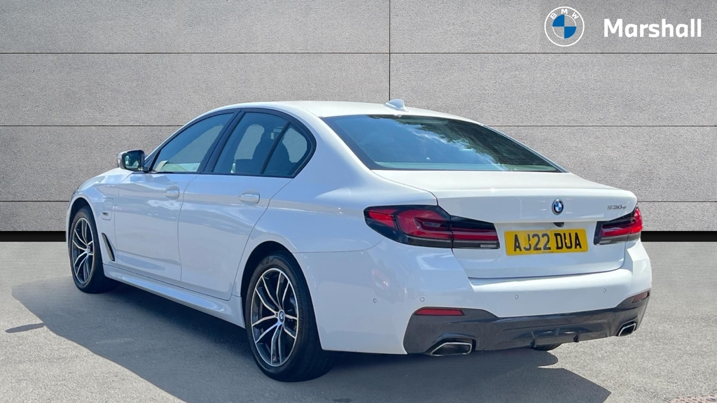 BMW 5 Series 5 Series 530E M Sport AJ22DUA White #2