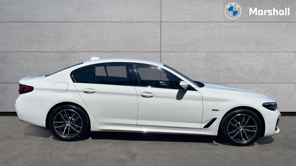 BMW 5 Series 5 Series 530E M Sport AJ22DUA White #3