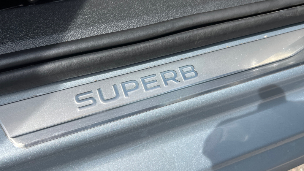 Skoda Superb Superb 2.0 Tdi Se L Dsg Grey #43