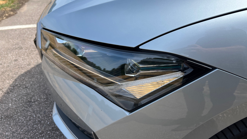 Skoda Superb Superb 2.0 Tdi Se L Dsg Grey #40