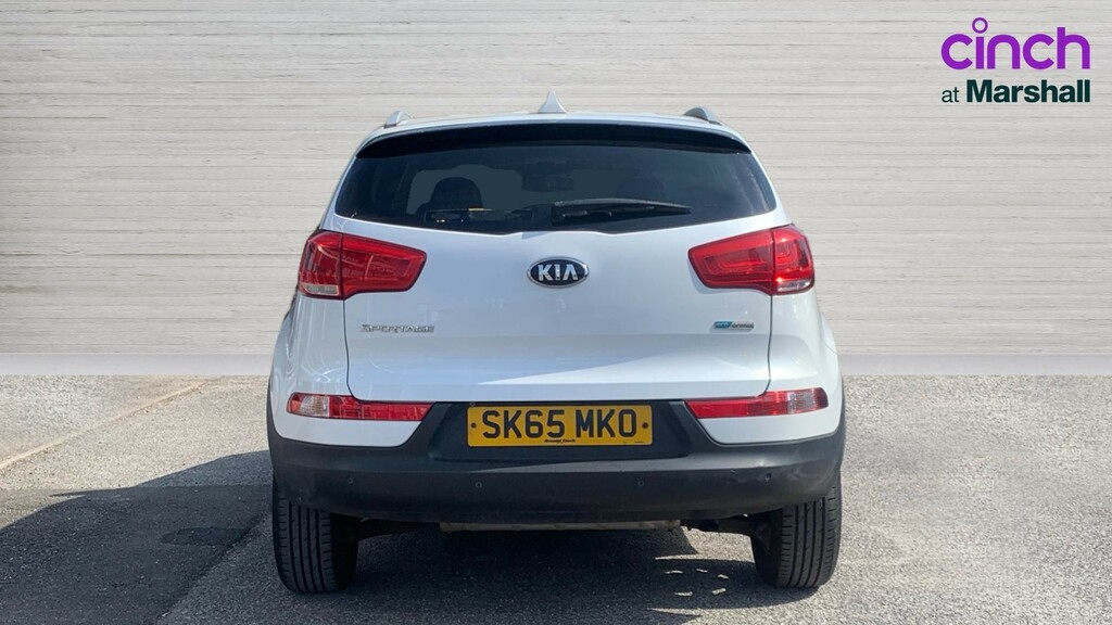 Kia Sportage Sportage 1.6 Gdi Isg Axis Edition White #4