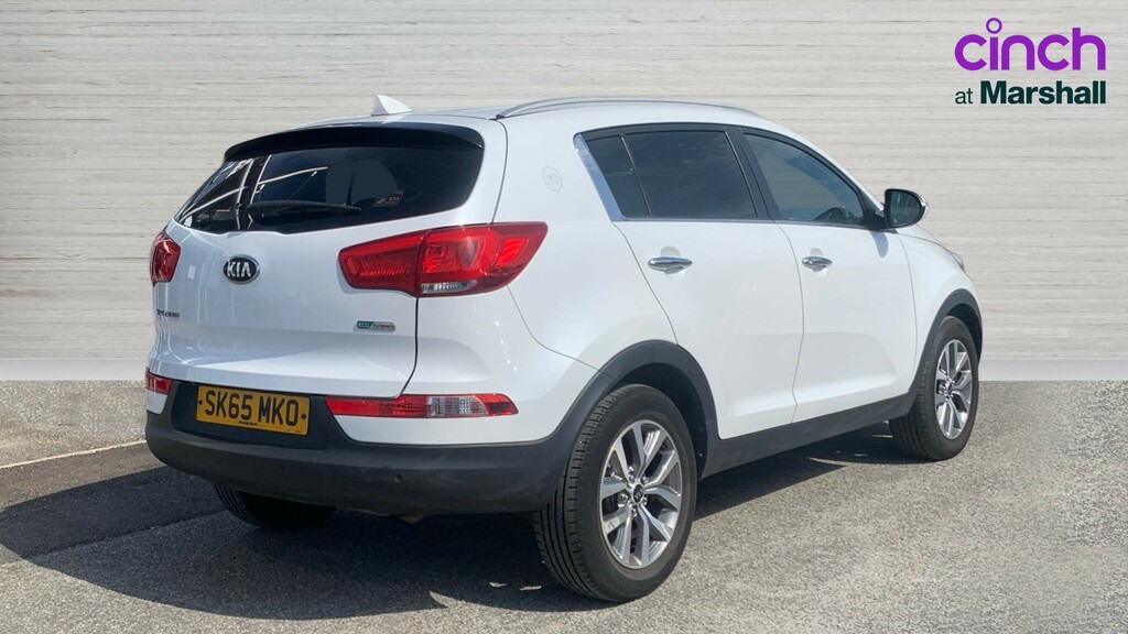 Kia Sportage Sportage 1.6 Gdi Isg Axis Edition White #3