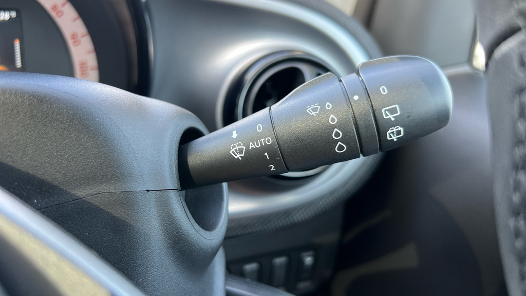 Smart Fortwo Coupe Eq Fortwo Pulse Premium Silver #41