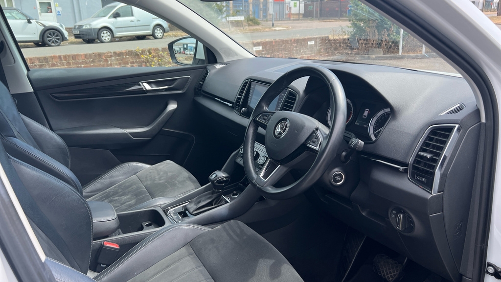 Skoda Karoq Karoq 1.5 Tsi Se L Dsg KR68YTG White #6
