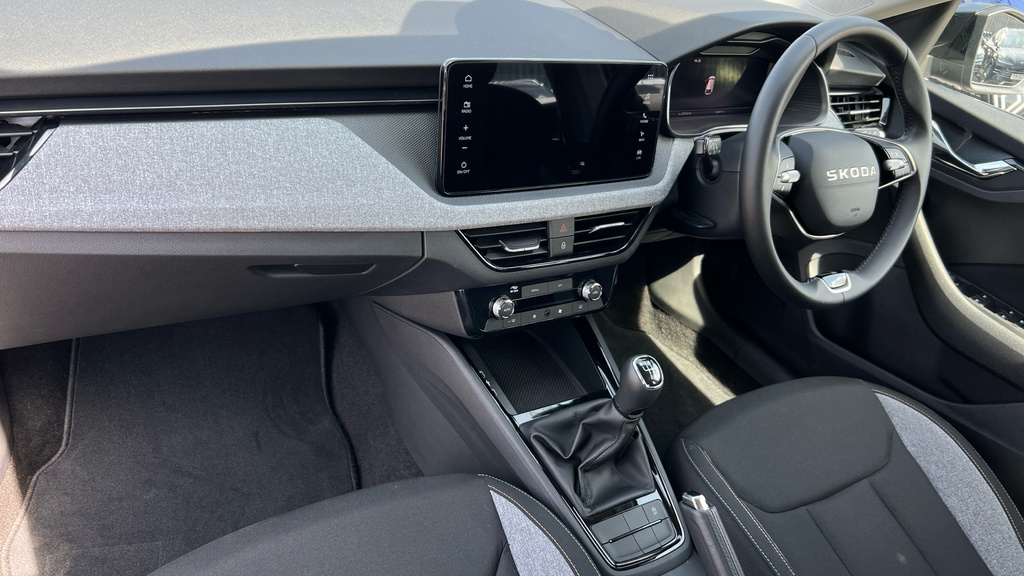 Skoda Scala Scala 1.0 Tsi 116 Se Edition Black #2