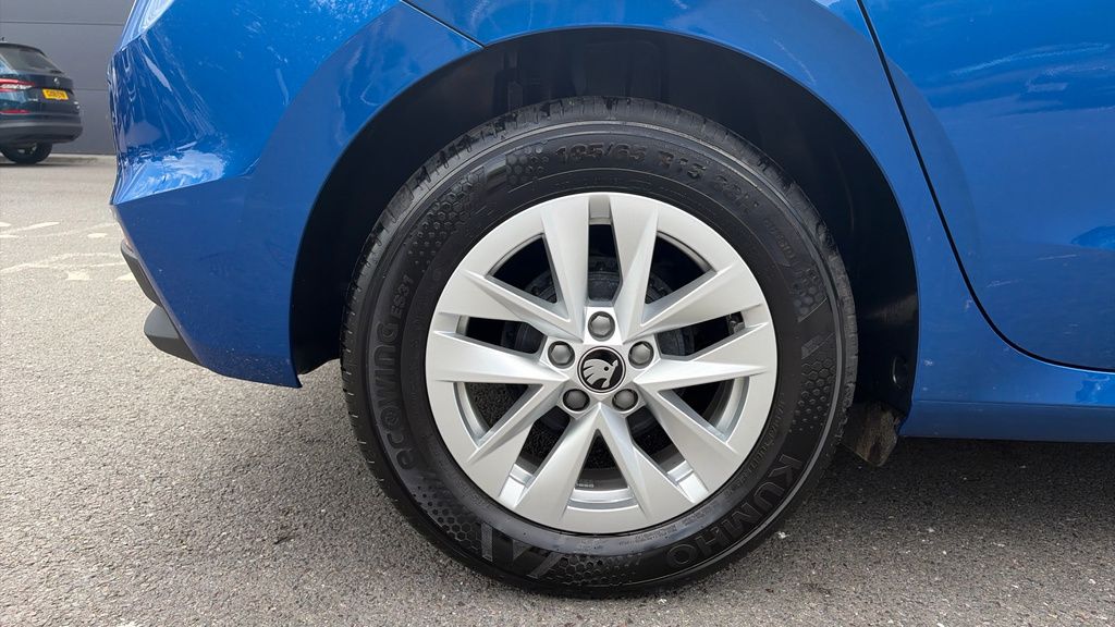 Skoda Fabia Fabia 1.0 Mpi 80 Se Edition KS75ZDF Blue #5