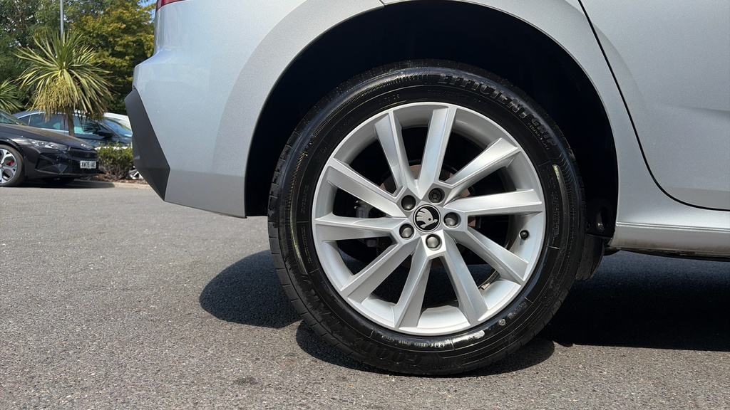 Skoda Kamiq Kamiq 1.0 Tsi 95 Se Edition GJ75FLE Silver #5