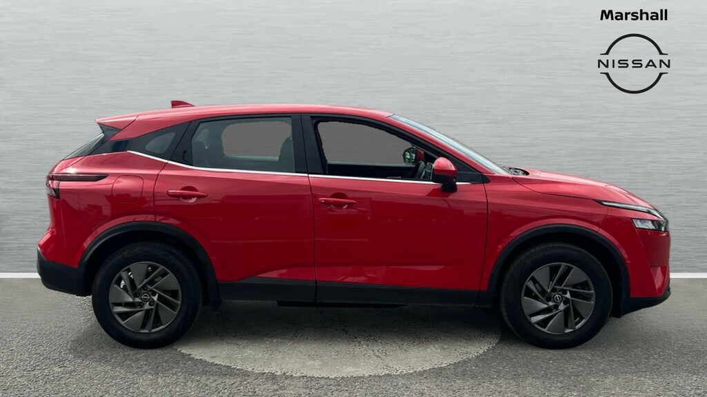 Nissan Qashqai Qashqai 1.3 Dig-t Mh Acenta Premium DS23VBB Red #3