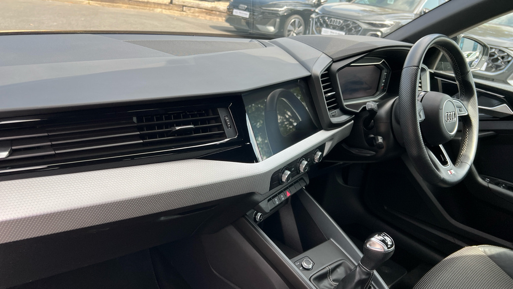 Audi A1 A1 25 Tfsi S Line WG72XXA Black #2