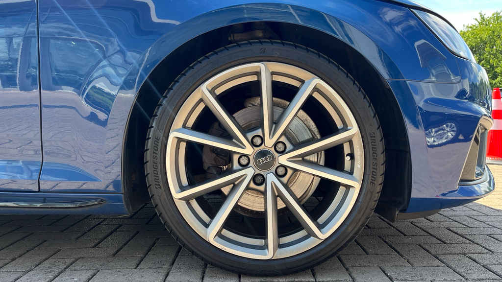 Audi A4 Avant A4 35 Tfsi Black Edition S Tronic Blue #5