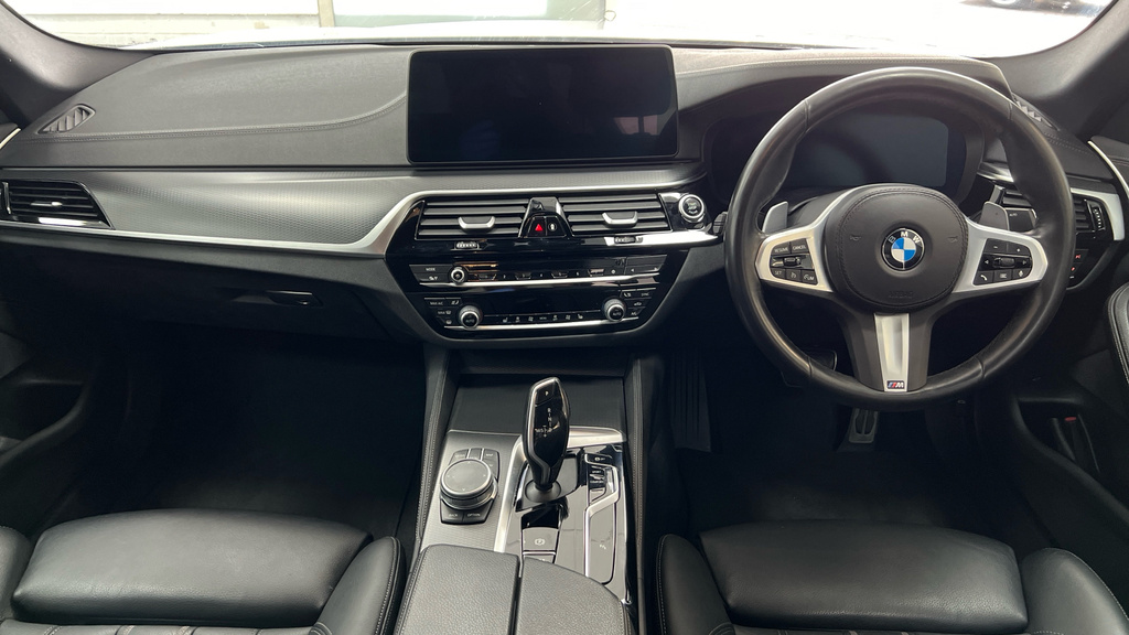 BMW 5 Series 5 Series 520I Mht M Sport Step White #4