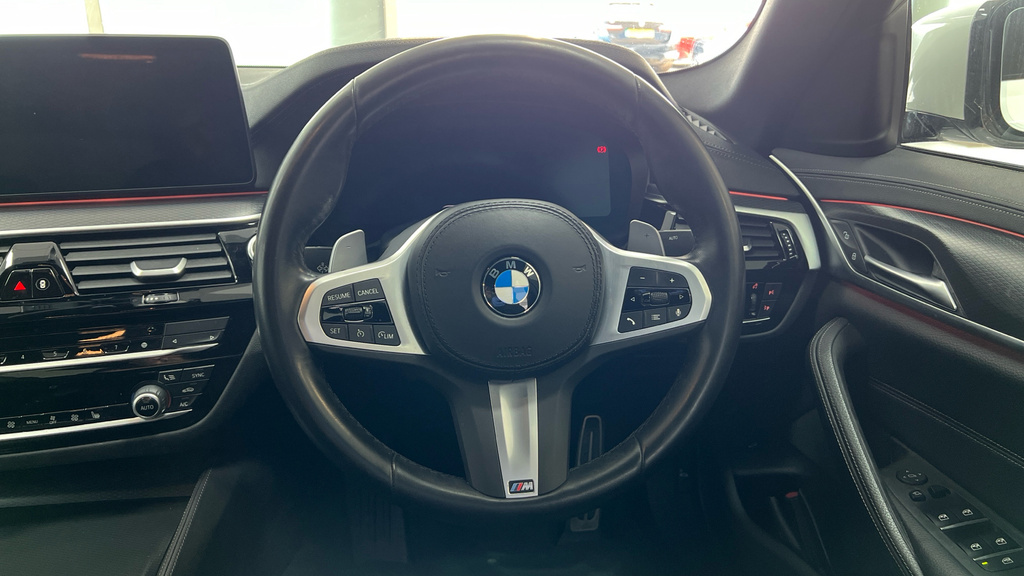 BMW 5 Series 5 Series 520I Mht M Sport Step White #5
