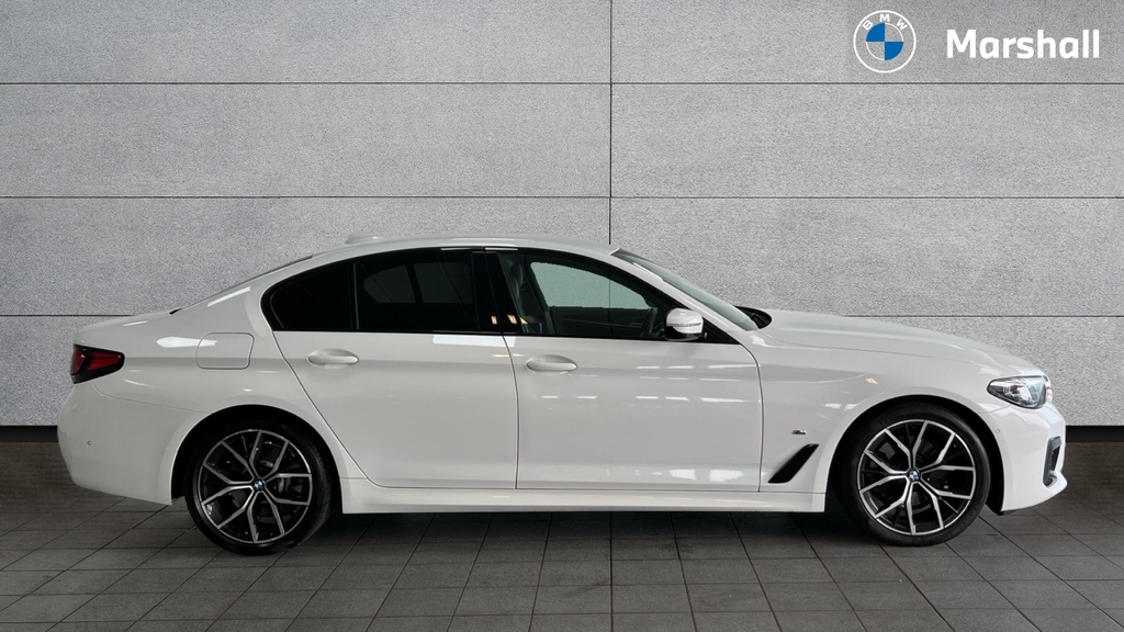 BMW 5 Series 5 Series 520I Mht M Sport Step White #3