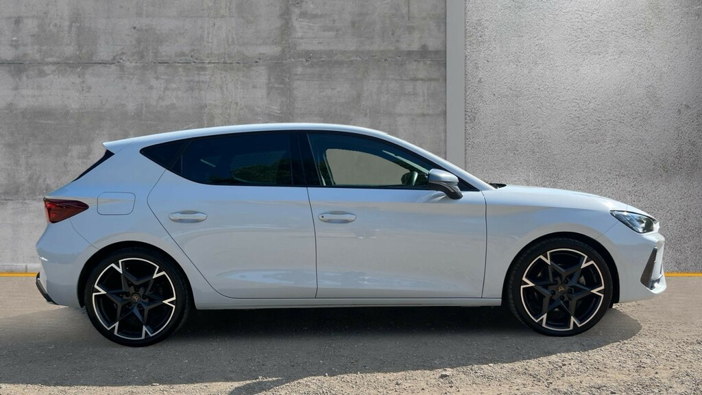 Cupra Leon Leon 1.5 Etsi 150 V2 Dsg KT25GEU White #4