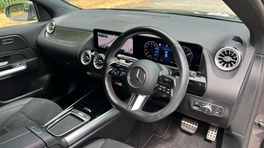 Mercedes-Benz GLA Class Gla 200 Amg Line Executive KU24WYX Grey #3