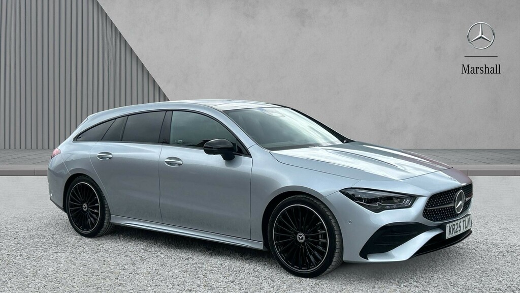 Mercedes-Benz CLA Class Cla 180 Amg Line Premium Plus Tip Silver
