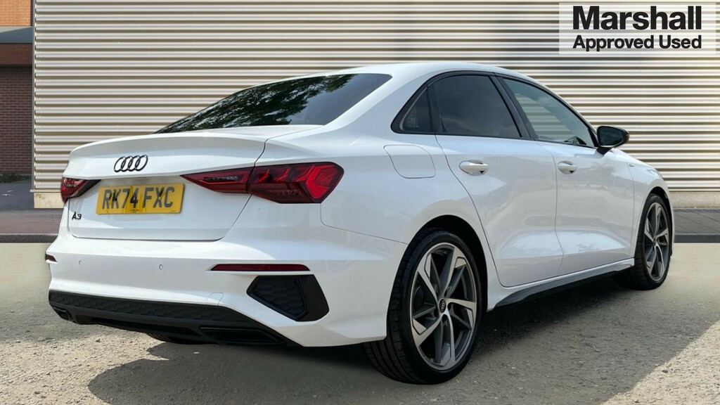 Audi A3 A3 35 Tfsi Black Edition S Tronic White #3