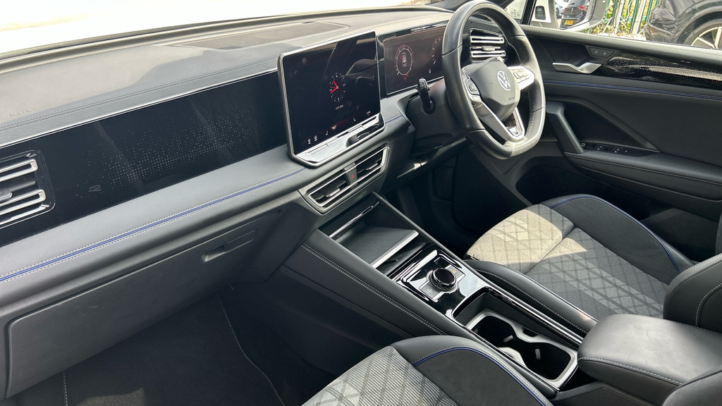 Volkswagen Tiguan Tiguan 1.5 Etsi 150 R-line Dsg LL24UEJ White #2