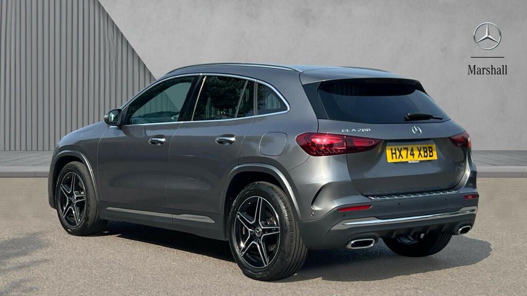 Mercedes-Benz GLA Class Gla 200 Amg Line Executive HX74XBB Grey #2