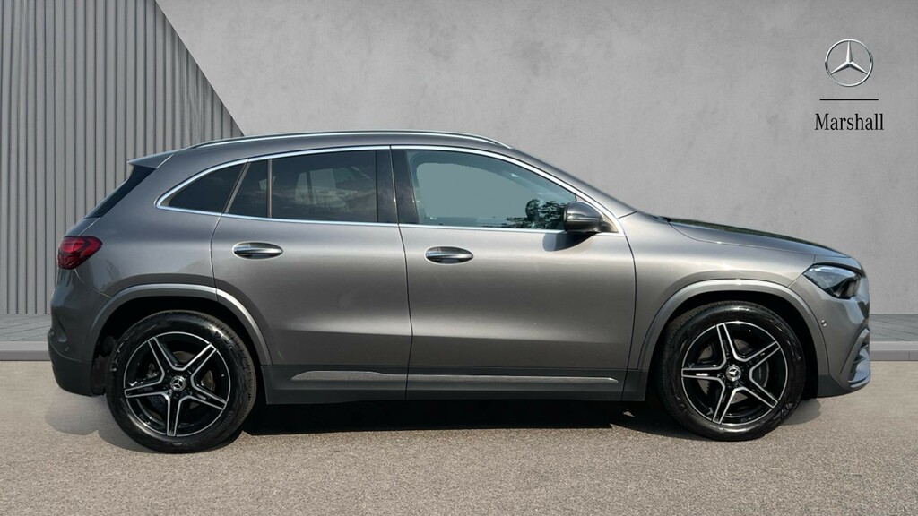 Mercedes-Benz GLA Class Gla 200 Amg Line Executive HX74XBB Grey #4