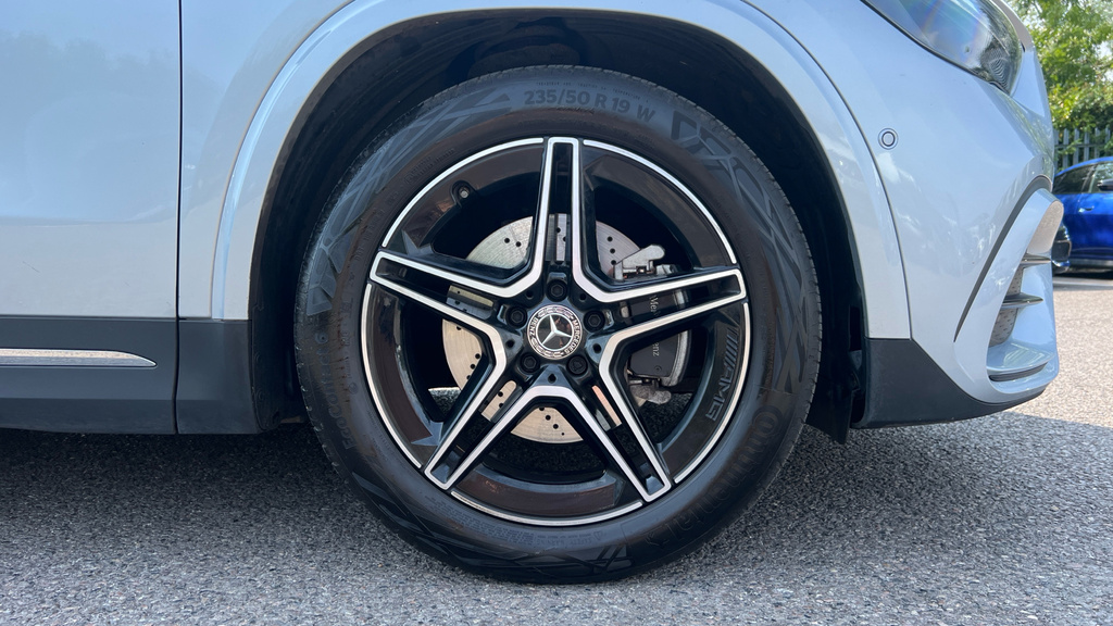 Mercedes-Benz GLA Class Gla 200 Amg Line Executive RJ25DXP Silver #5