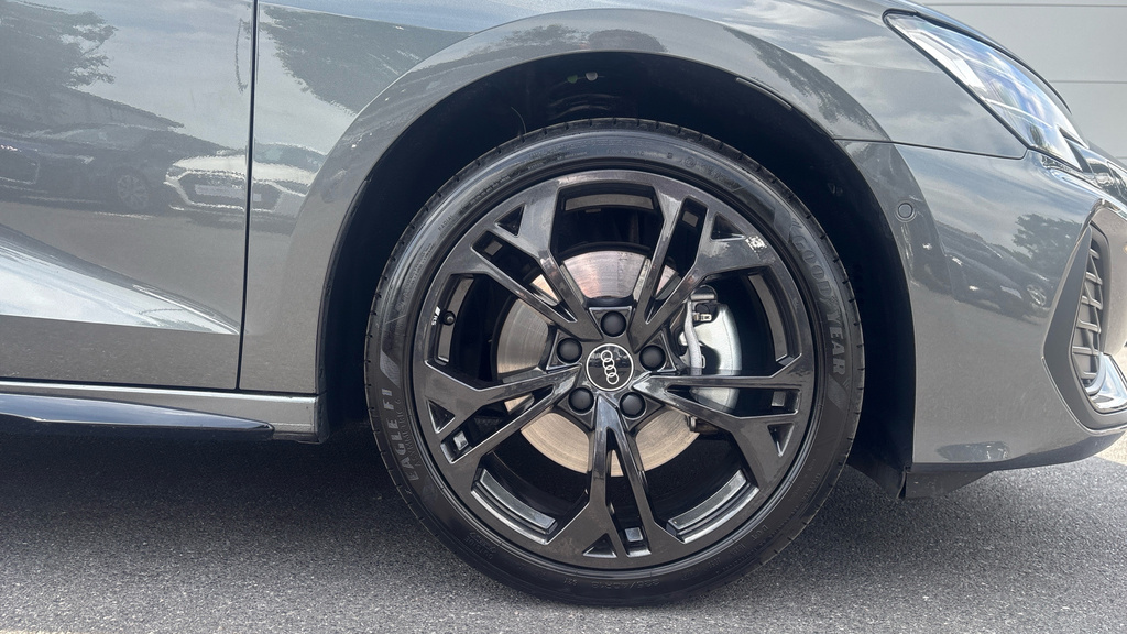 Audi A3 A3 1.5 Tfsi E 204 Black Edition S Tronic LN26MYO Grey #5