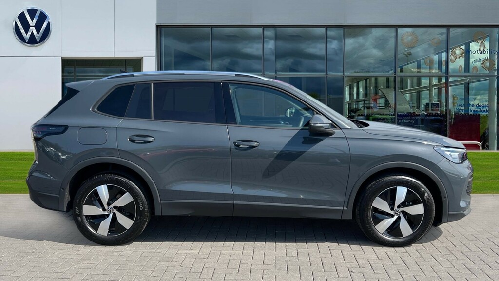 Volkswagen Tiguan Tiguan Match 1.5 Etsi 150 Ps 7-Speed Dsg Grey #4