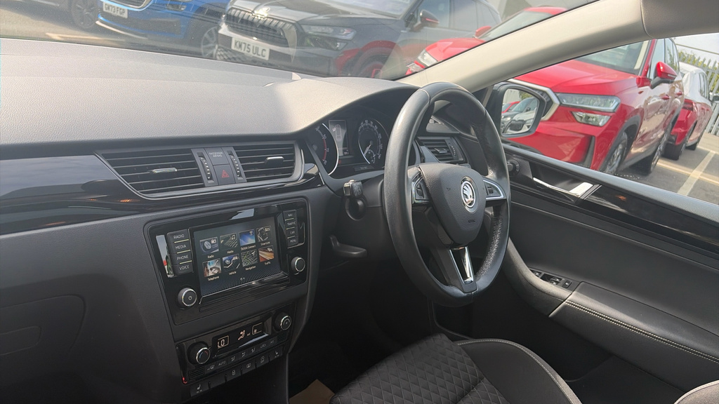 Skoda Rapid Spaceback Rapid Spaceback 1.0 Tsi 95 Se Sport Green #2