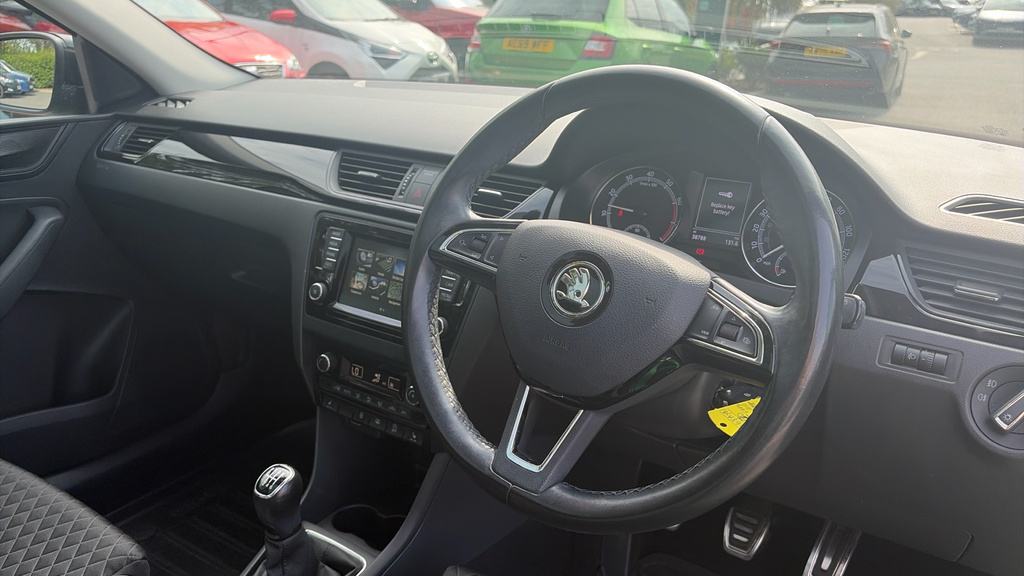Skoda Rapid Spaceback Rapid Spaceback 1.0 Tsi 95 Se Sport Green #6