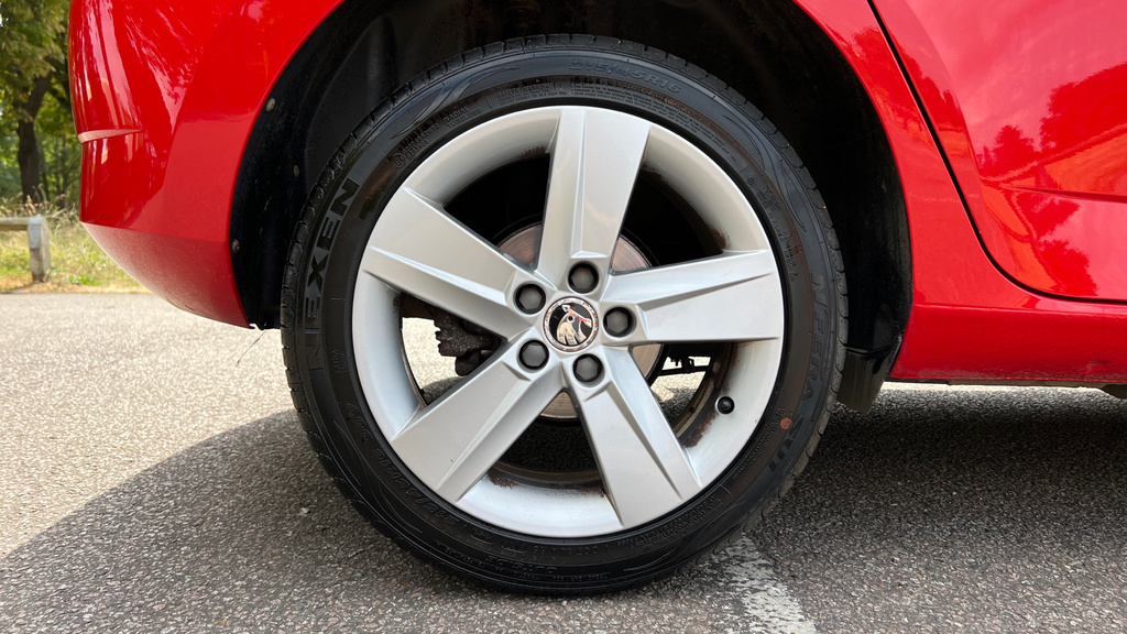Skoda Fabia Fabia 1.2 Tsi Se L Dsg Red #5