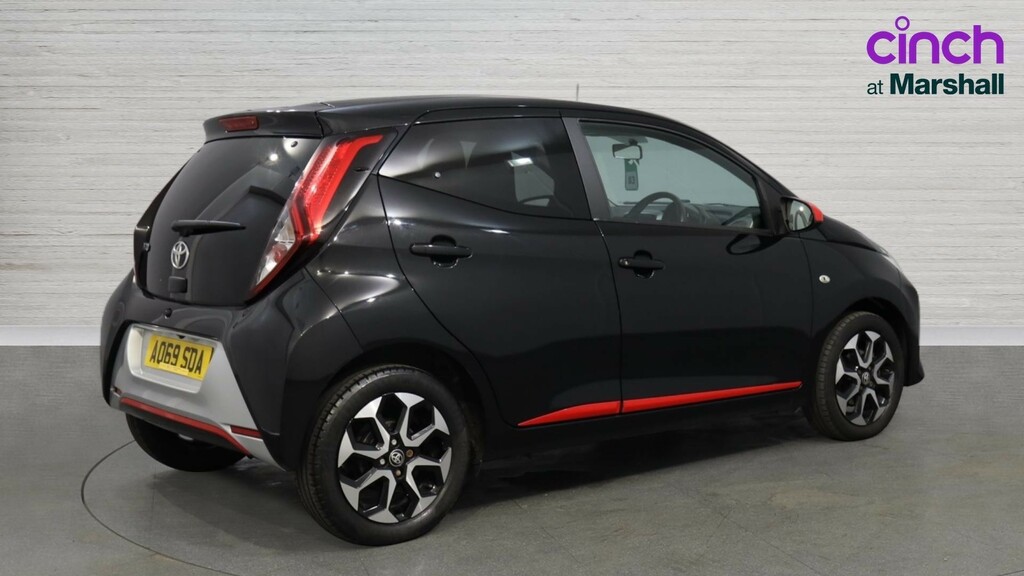 Toyota Aygo Aygo 1.0 Vvt-i X-trend Tss X-shift Black #3