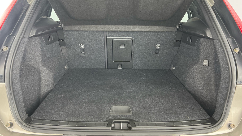 Volvo XC40 Xc40 1.5 T3 163 Momentum NL71MKC Grey #5